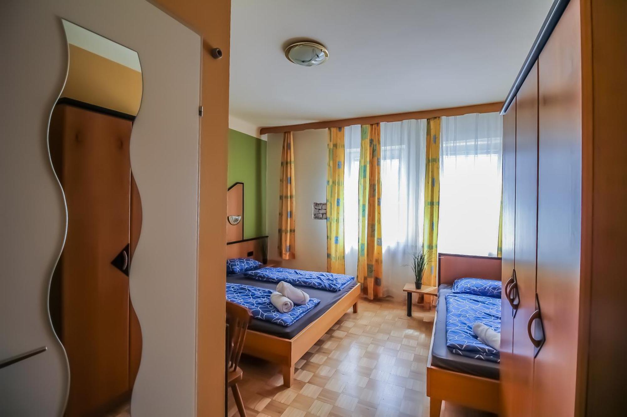 Cozy - U3 Hutteldorferstrasse Wien