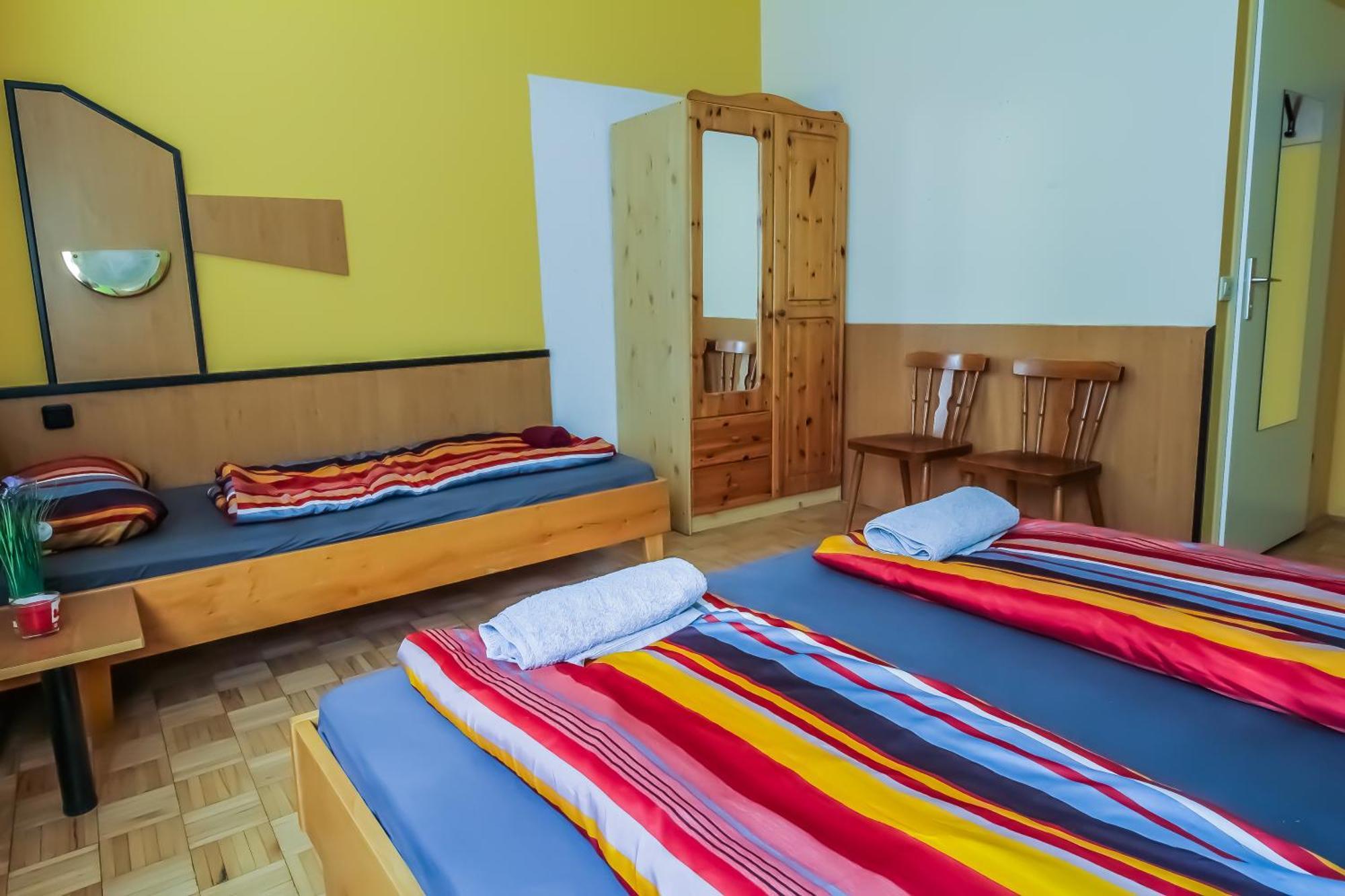 Cozy - U3 Hutteldorferstrasse Privatunterkunft Wien