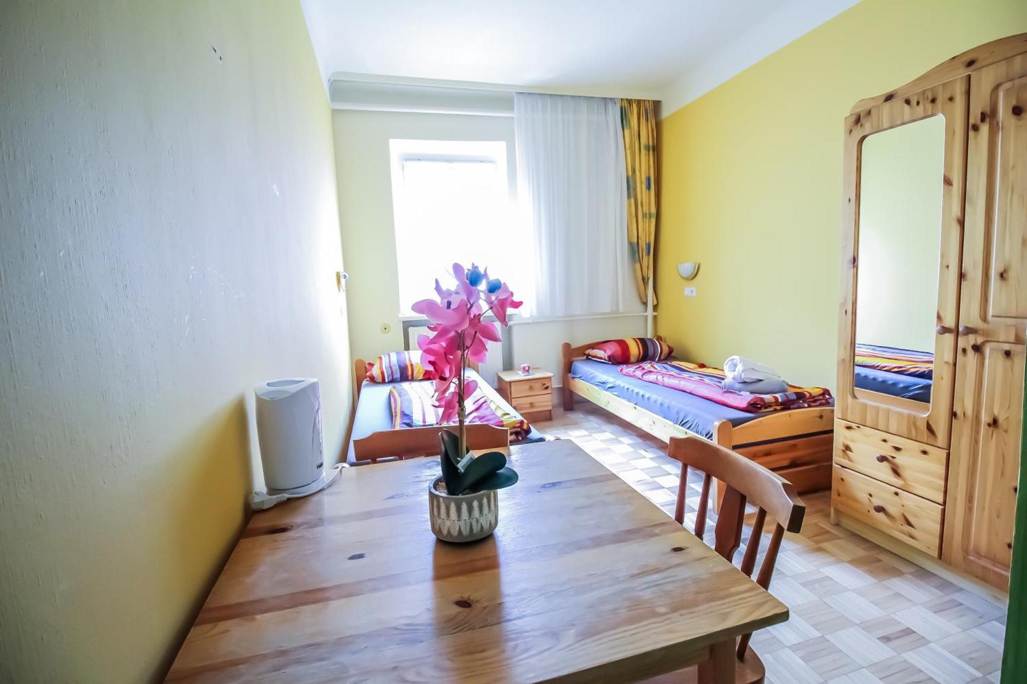 Cozy - U3 Hutteldorferstrasse Privatunterkunft *