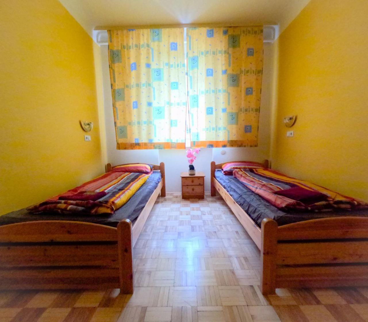 Cozy - U3 Hutteldorferstrasse Privatunterkunft Wien