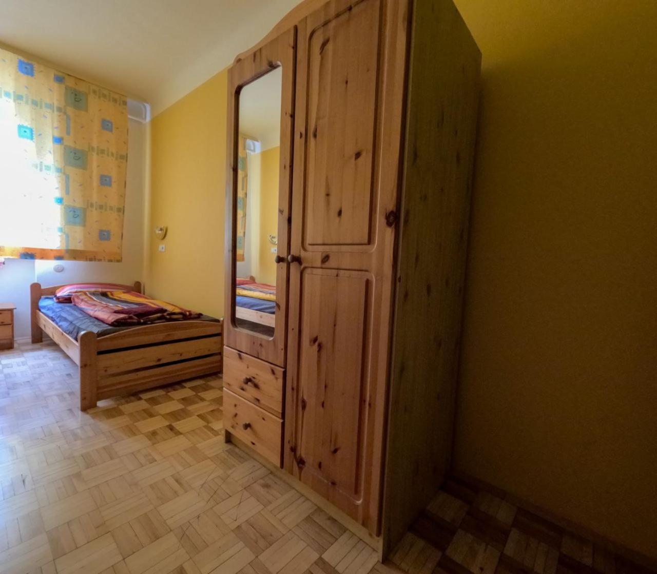 Cozy - U3 Hutteldorferstrasse * Wien