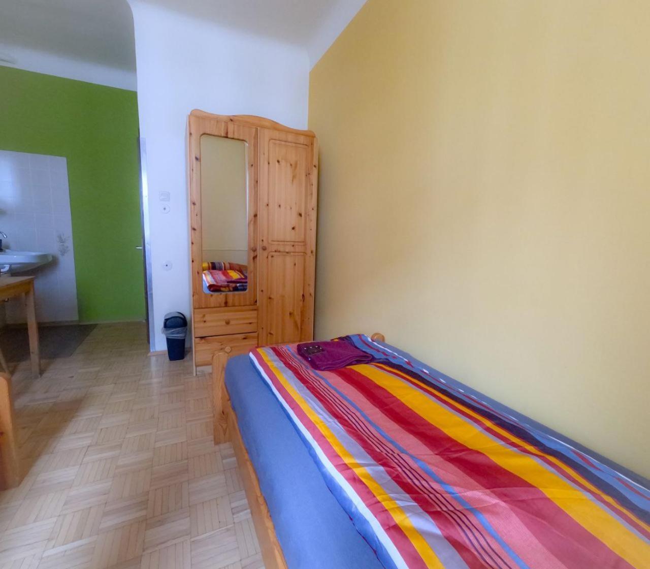 Privatunterkunft Cozy - U3 Hutteldorferstrasse Wien
