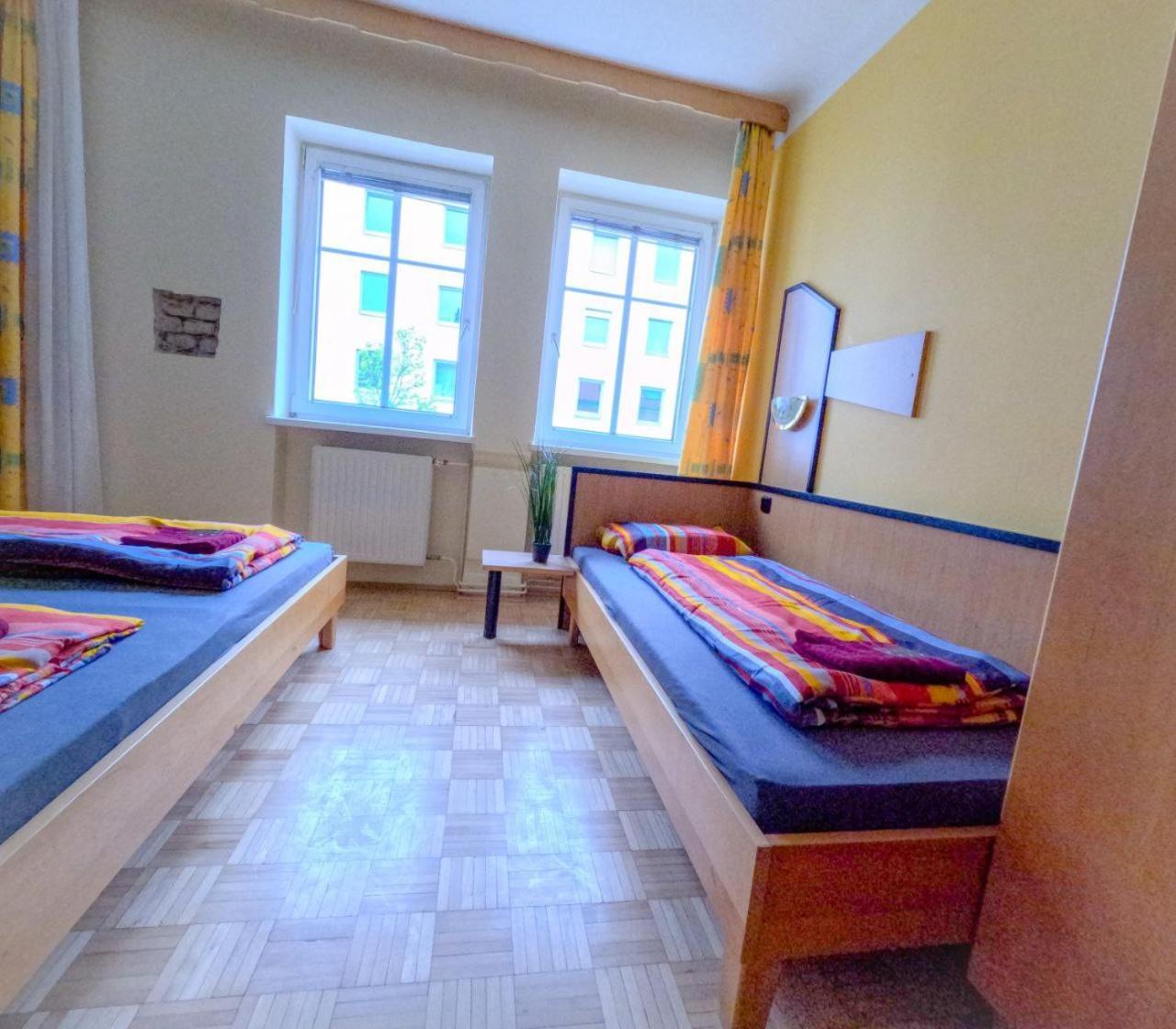 Cozy - U3 Hutteldorferstrasse Privatunterkunft Wien