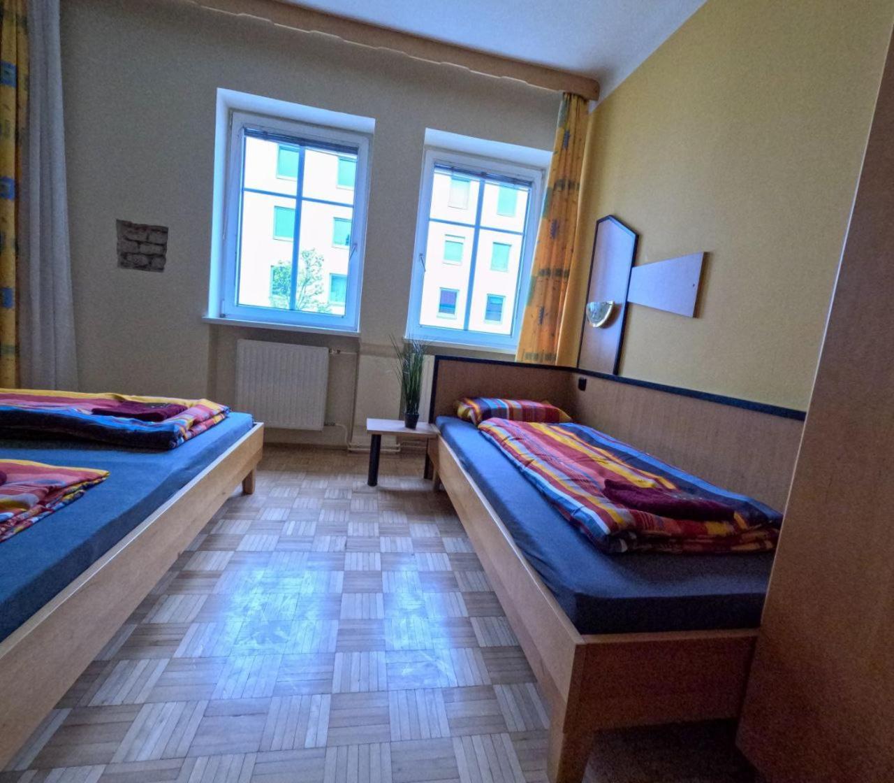 Privatunterkunft Cozy - U3 Hutteldorferstrasse *