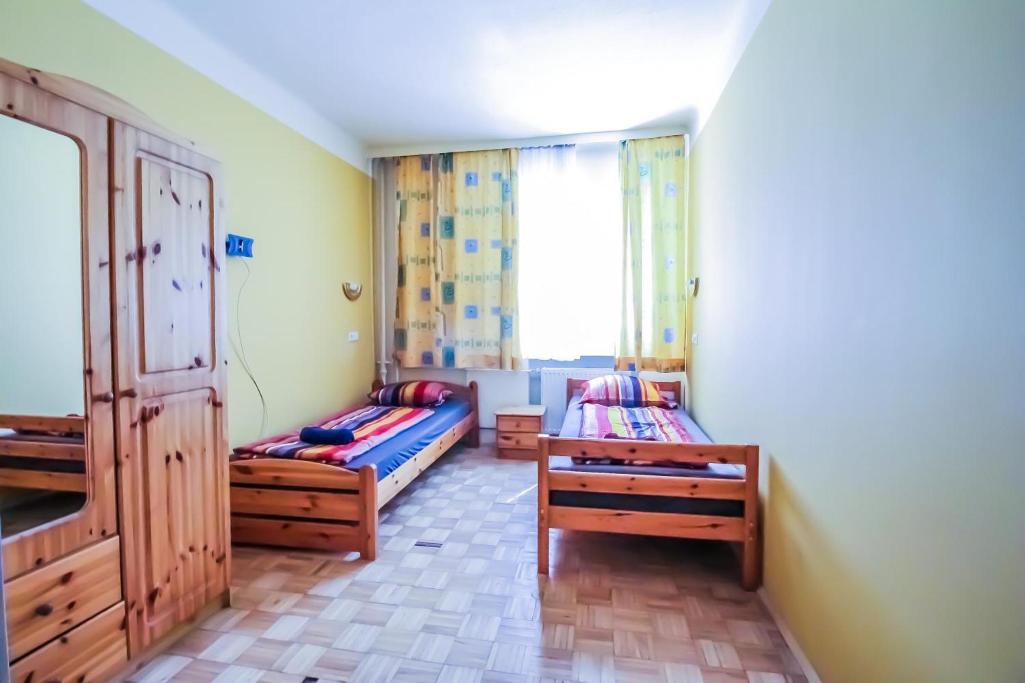 Cozy - U3 Hutteldorferstrasse Privatunterkunft *