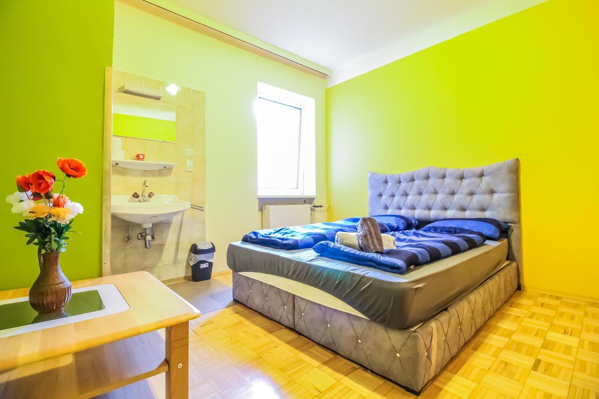 Cozy - U3 Hutteldorferstrasse * Wien