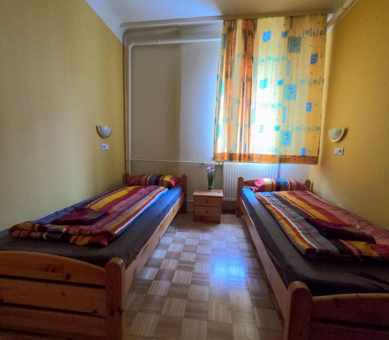 Cozy - U3 Hutteldorferstrasse Privatunterkunft Wien