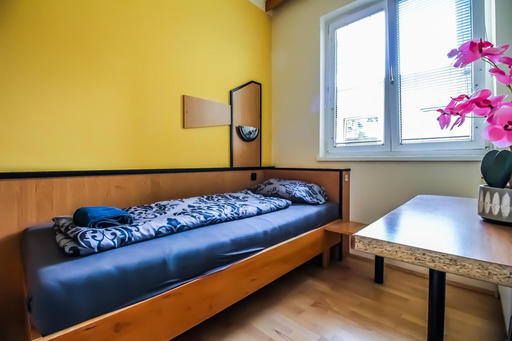 Cozy - U3 Hutteldorferstrasse Privatunterkunft *