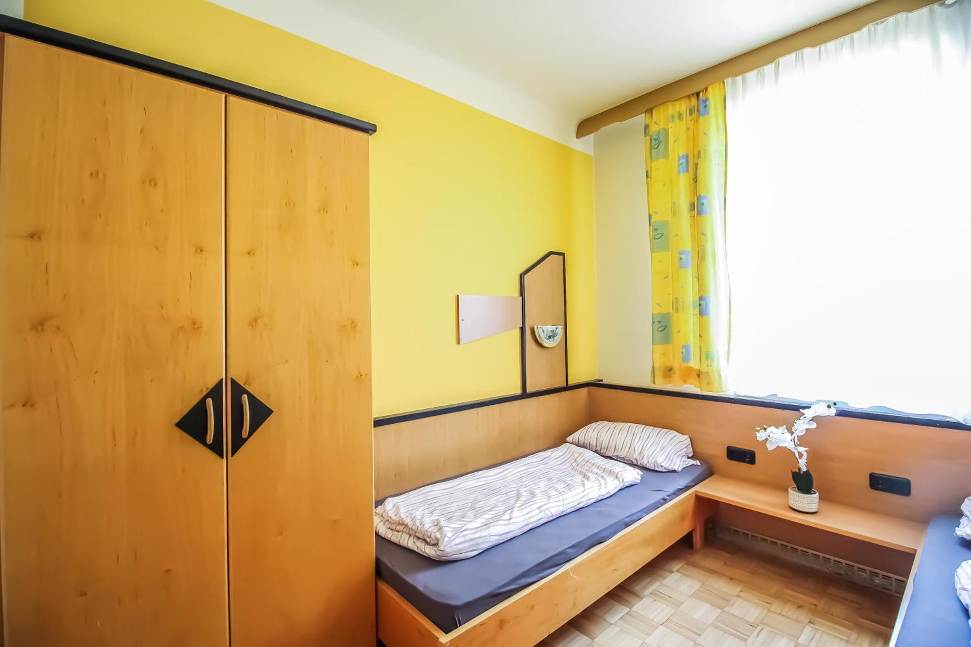 Cozy - U3 Hutteldorferstrasse * Wien